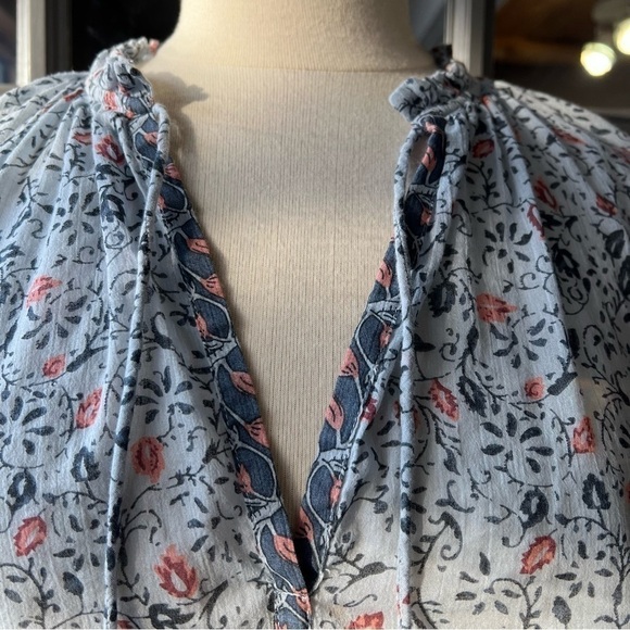 Saylor/Revolve Women’s Bohemian Oversized Floral Blouse, Size Small, #85 - Picture 2 of 11